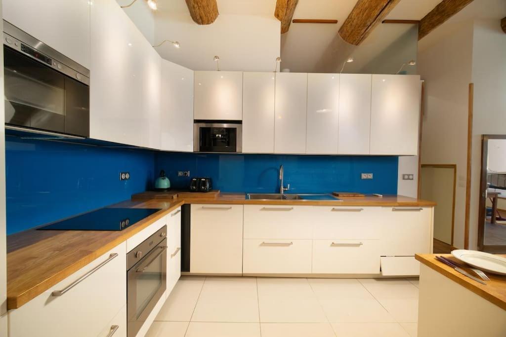 Air-Conditioned Loft In The Heart Of The Old Port Marseille Ngoại thất bức ảnh